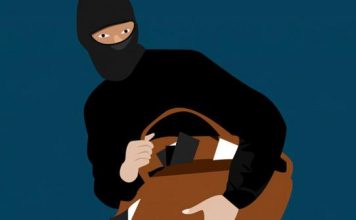 Lepas dari Massa Malah Didor Polisi