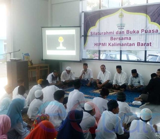 HIPMI Kalbar Berbagi, Buka Puasa Bersama Anak Panti Asuhan