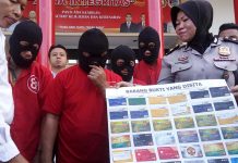 Bapak dan Anak Bobol Mesin ATM