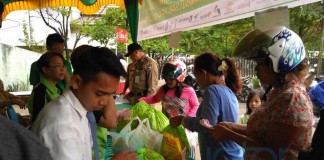 4.786 Paket Sembako Murah Untuk Enam Kecamatan