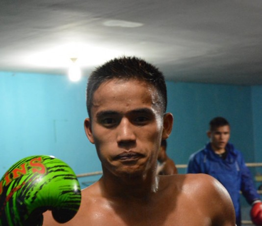 Perebutan Gelar Juara WBO Youth Dunia, Iwan Zoda Ditantang Petinju Filipina