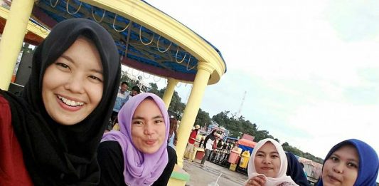 Wisata Kuliner Siring Laut Jadi Tempat Ngabuburit