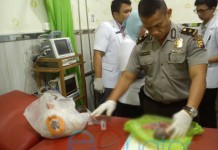 Orok Dibuang ke Selokan, Cuma Mau Enaknya Tak Mau Anaknya