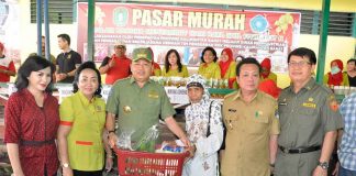 Pasar Murah PKK Kalbar Diserbu Warga Landak