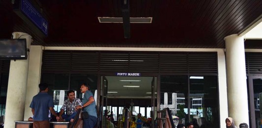 KM Bukit Raya Kandas, Penumpang Natuna Terlantar