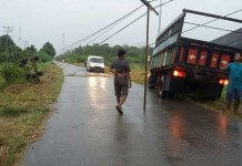 Tiang Listrik Tumbang, Lampu Padam Sehari Semalam