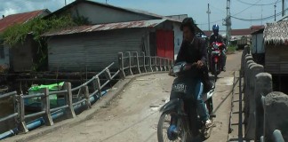 Alamak, Jembatan di Pasar Kakap Nyaris Roboh