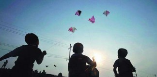 Sudah Banyak Makan Korban, Perwa Larangan Bermain Layangan Segera Diterbitkan