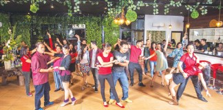 Komunitas Salsa Surabaya, Padukan Keakraban dan Keserasian