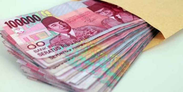 Tak Bayar THR, Izin Usaha Dibekukan