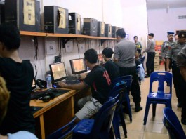 Polisi dan Ormas Pantau THM dan Warnet