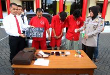 Ajak Pacar Check In Tukang Bubur Gondol Mobil Jazz