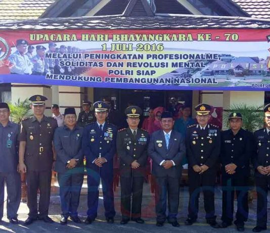 HUT ke-70 Bhayangkara, Warga Bengkayang Jangan Main Judi dan Pakai Narkoba