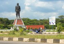 Bundaran Tugu Ali Anyang Butuh Penerangan