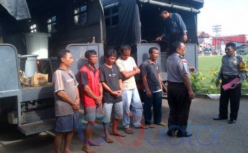 Pengusaha Arak Digerebek