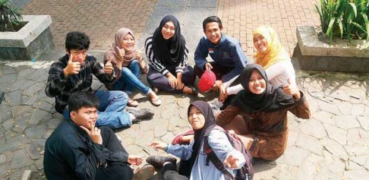 Hamur, Rumah bagi para Broken Home