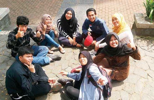 Hamur, Rumah bagi para Broken Home