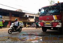 Jalan Sungai Raya Dalam Rusak Parah, Pengusaha Ekspedisi Tak Mau Disalahkan