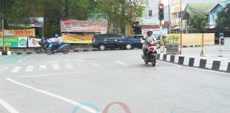 Pembangunan Geretak 1 Jalan Ditutup, Pengendara Nekat Lawan Arus