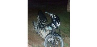 Nonton Band Dangdut, Motor Diembat