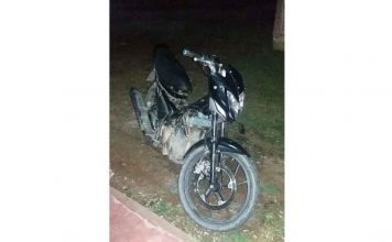 Nonton Band Dangdut, Motor Diembat