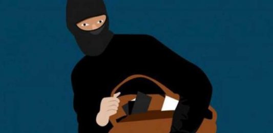 Anak Minta Laptop, Bapak Terpaksa Nyolong