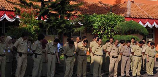 Ratusan PNS Bandel Dijemur