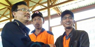 Wagub Serahkan Bantuan Sarana Pemadaman Api