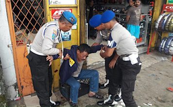 Mabuk Berat, Waka Polsek pun Gak Kuat