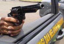 Tembakan Peringatan Hentikan Pelarian Juru Parkir Pencuri Motor
