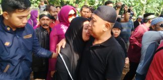 Tangis Tukul dan Pelukan Anak: Saya Minta Maaf