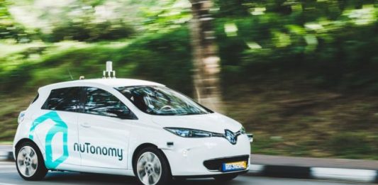 Ingin Naik Taksi Tanpa Sopir dan Tidak Nyetir Sendiri? Ini Jawabannya