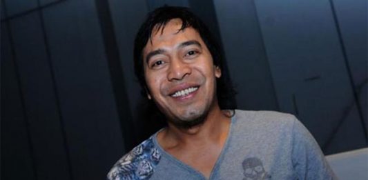 Kenangan Manis Komeng Sebelum Putrinya Meninggal