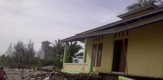 10 Unit Rumah Rusak Berat Akibat Abrasi