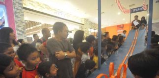 Serunya Race Mobil Hotwheels