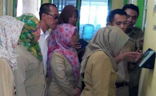 Jam Pulang PNS Perlu Diawasi