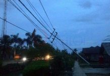 Puluhan Tiang Listrik Tumbang, Mempawah Gelap Gulita