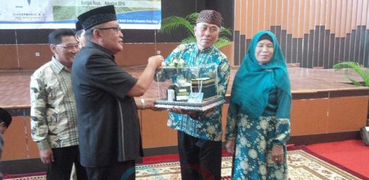 235 CJH Siap Berangkat ke Tanah Suci, Bupati: Jamaah Diberikan Bantuan Dana Rp1,5 Juta