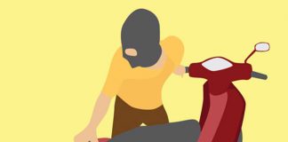 Apes, Berkendara Sambil Mabuk, Masuk Parit, Motor Dilarikan