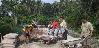 Warga Komplek Permata Ampera Berharap Diaspal Pemkot