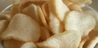 Astaga, Kerupuk “Oplosan” Beredar di Kapuas Hulu