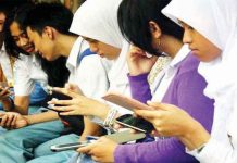 Dikasih HP Canggih Bukan untuk Buka Situs Porno