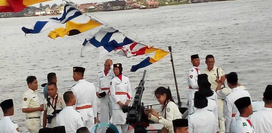 28 Paskibra Kalbar Seharian Bersama TNI