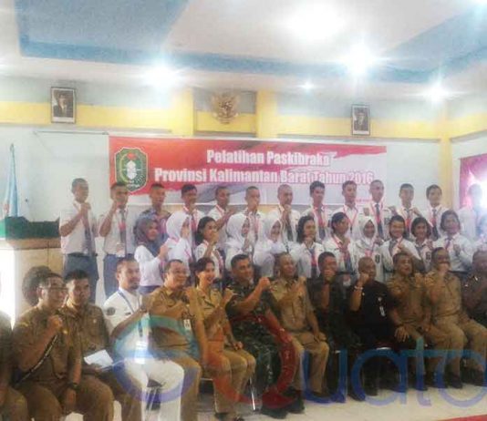 2 Siswa Terbaik Kabupaten/Kota Jadi Paskibra Kalbar
