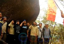 Tertatih, 19 Jam Menempuh Perjalanan 22 Km, Merah Putih Berkibar di Puncak TNGP