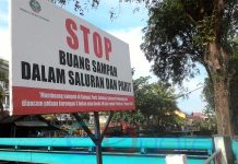 Parit Jadi Bak Sampah, Madjat: Tegakkan Perda!