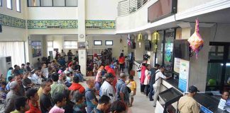 Penghapusan Denda PKB dan BBMKB, Warga Berbondong-bondong Datangi Samsat Kalbar