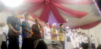 Ribuan Umat Islam Berselawat, Pesan Menpora, Jangan Berhenti Berzikir