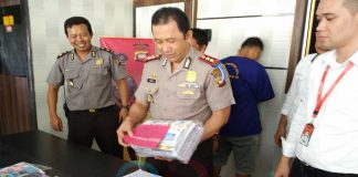 Dibekuk Tim Jatanras di Pasar Kapuas, Jual VCD Porno Rp6000 Perkeping