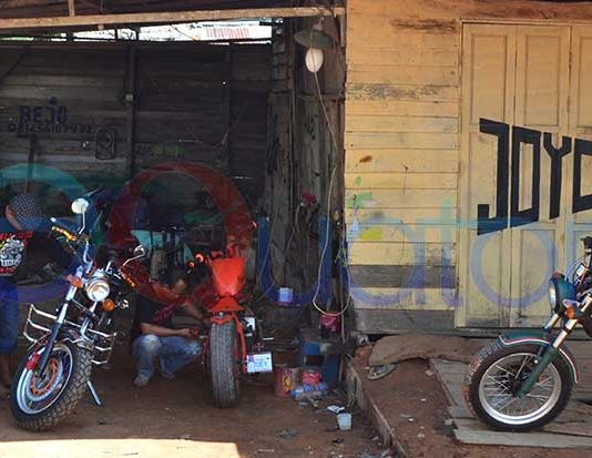 Menyulap Motor Tunggangan Jadi Motor Custom